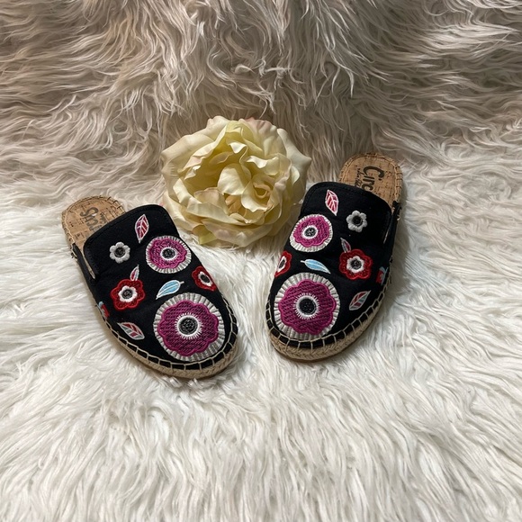 CIRCUS BY SAM EDELMAN Embroired Slip On Espadrilles Sz 7 - Picture 1 of 4